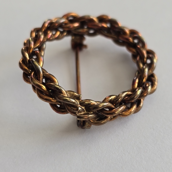 Vintage brooch open circle chain copper tone pin retro - Picture 7 of 9